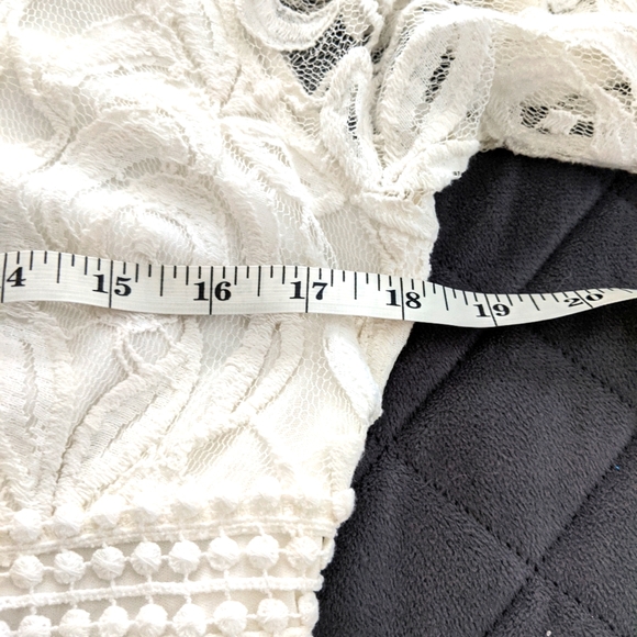 Decorated Originals Women's Blouse - Picture 5 of 7